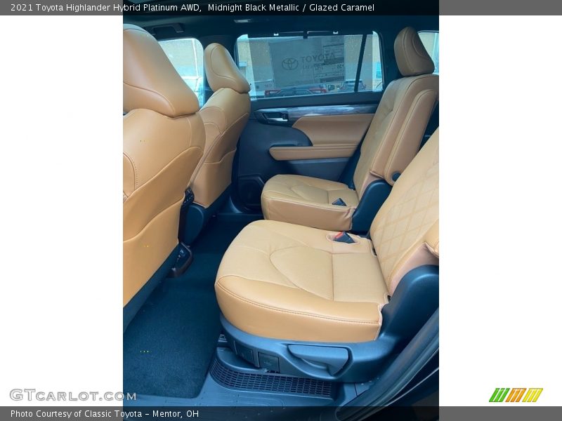 Midnight Black Metallic / Glazed Caramel 2021 Toyota Highlander Hybrid Platinum AWD