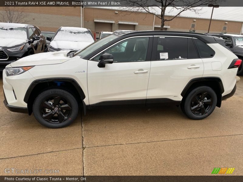 Blizzard White Pearl / Black 2021 Toyota RAV4 XSE AWD Hybrid