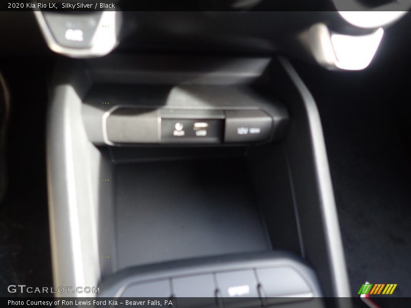 Silky Silver / Black 2020 Kia Rio LX