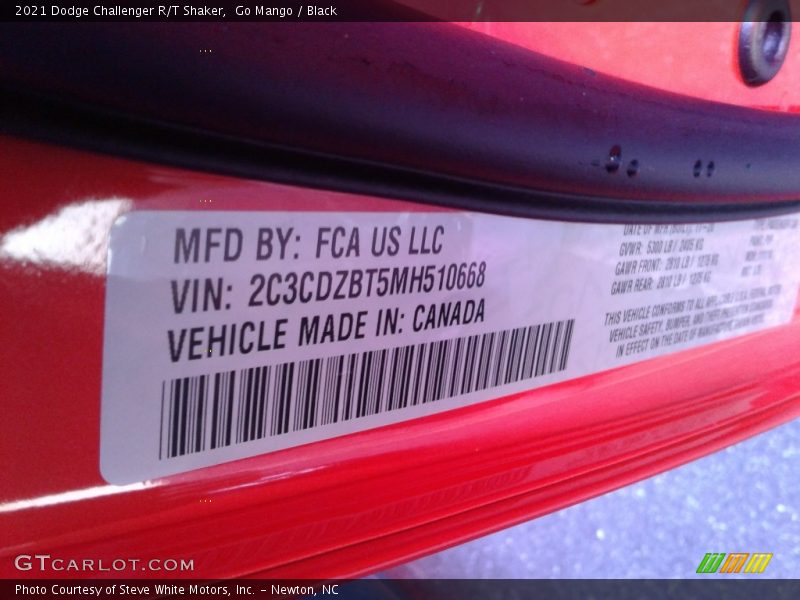 Go Mango / Black 2021 Dodge Challenger R/T Shaker