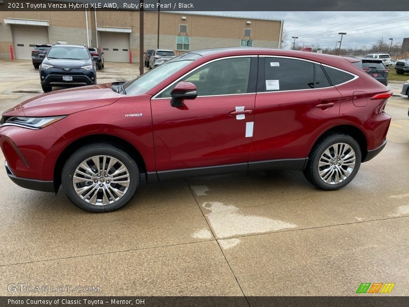 Ruby Flare Pearl / Black 2021 Toyota Venza Hybrid XLE AWD
