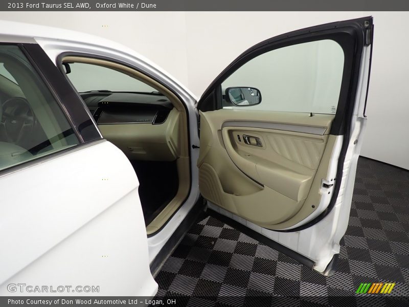 Oxford White / Dune 2013 Ford Taurus SEL AWD