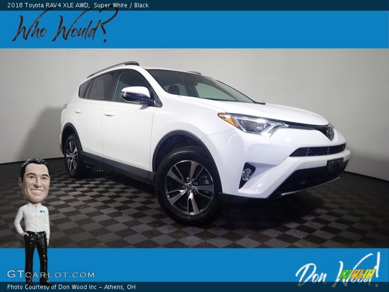 Super White / Black 2018 Toyota RAV4 XLE AWD