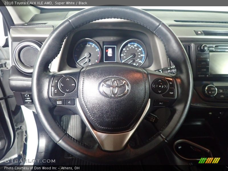 Super White / Black 2018 Toyota RAV4 XLE AWD