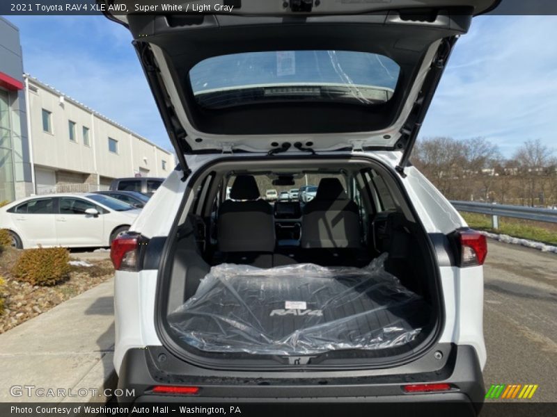 Super White / Light Gray 2021 Toyota RAV4 XLE AWD