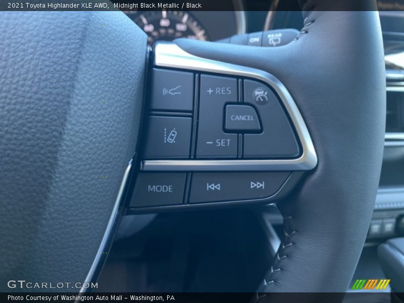 Midnight Black Metallic / Black 2021 Toyota Highlander XLE AWD
