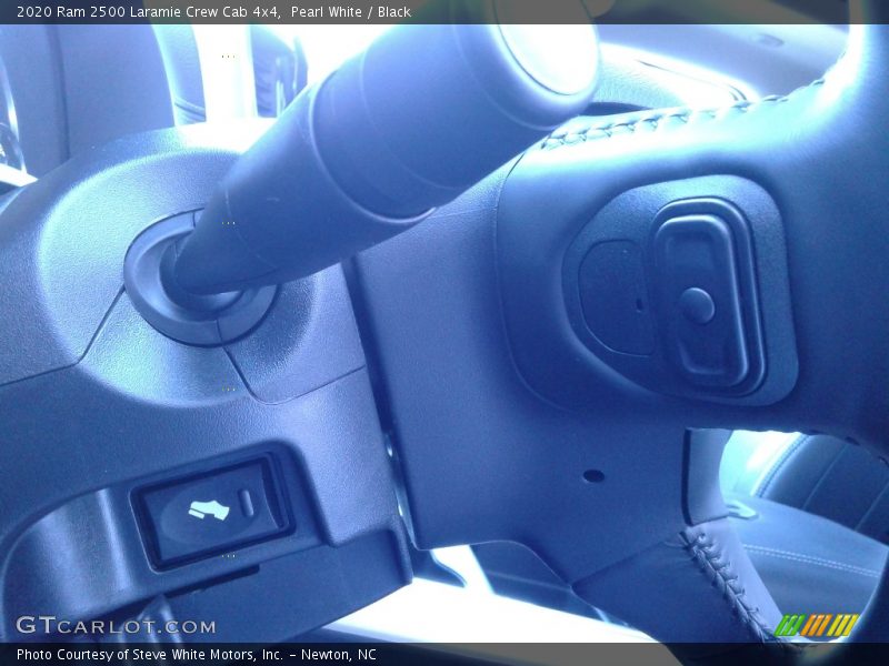 Pearl White / Black 2020 Ram 2500 Laramie Crew Cab 4x4