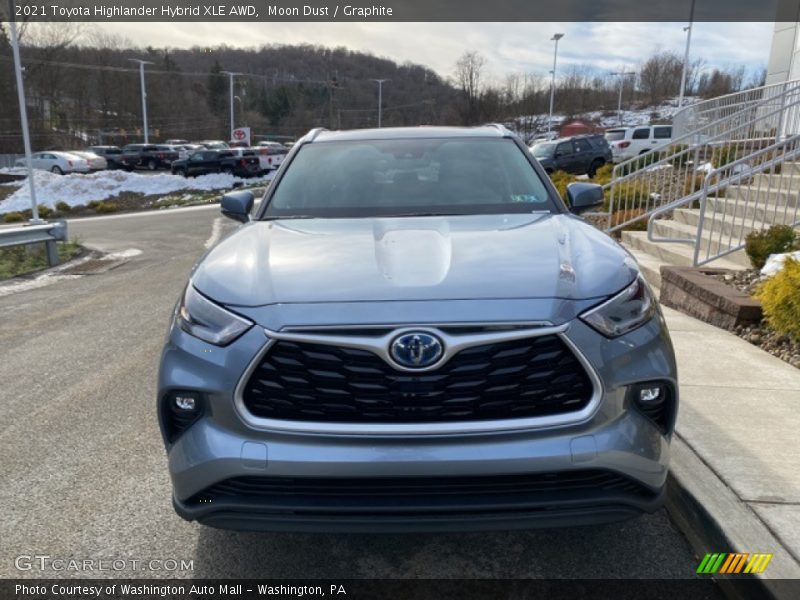 Moon Dust / Graphite 2021 Toyota Highlander Hybrid XLE AWD