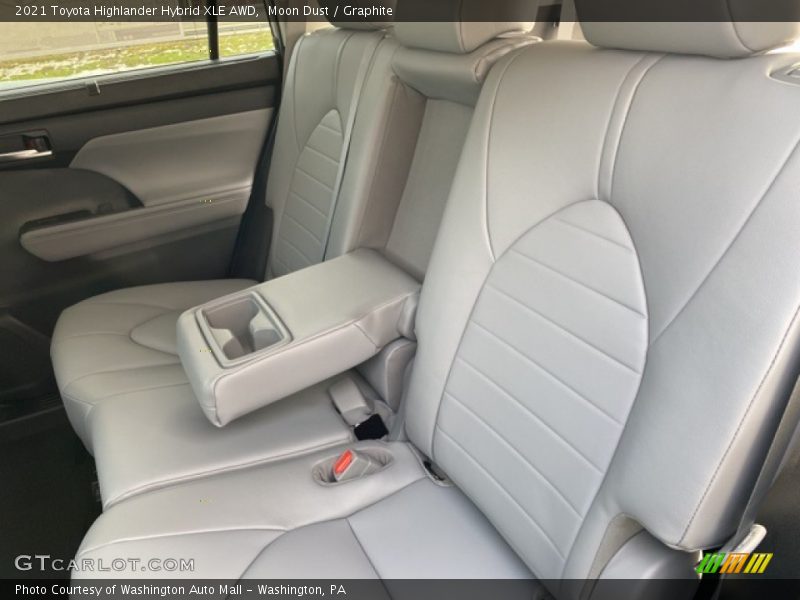 Moon Dust / Graphite 2021 Toyota Highlander Hybrid XLE AWD