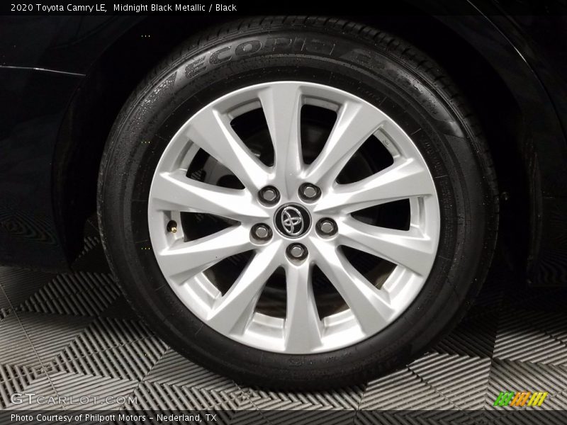 Midnight Black Metallic / Black 2020 Toyota Camry LE