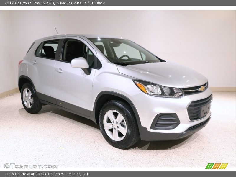Silver Ice Metallic / Jet Black 2017 Chevrolet Trax LS AWD