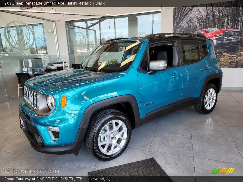 Front 3/4 View of 2021 Renegade Limited 4x4