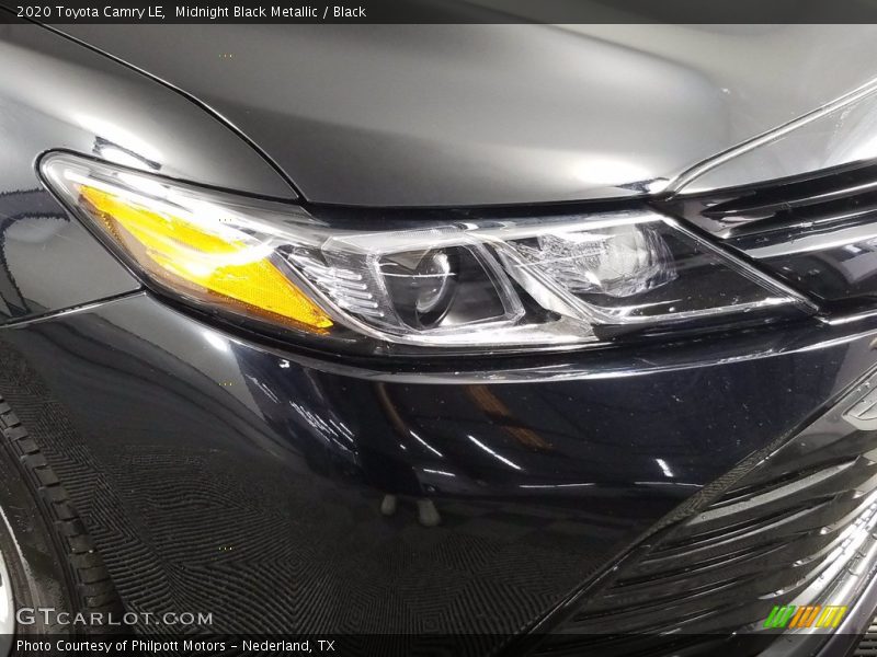 Midnight Black Metallic / Black 2020 Toyota Camry LE