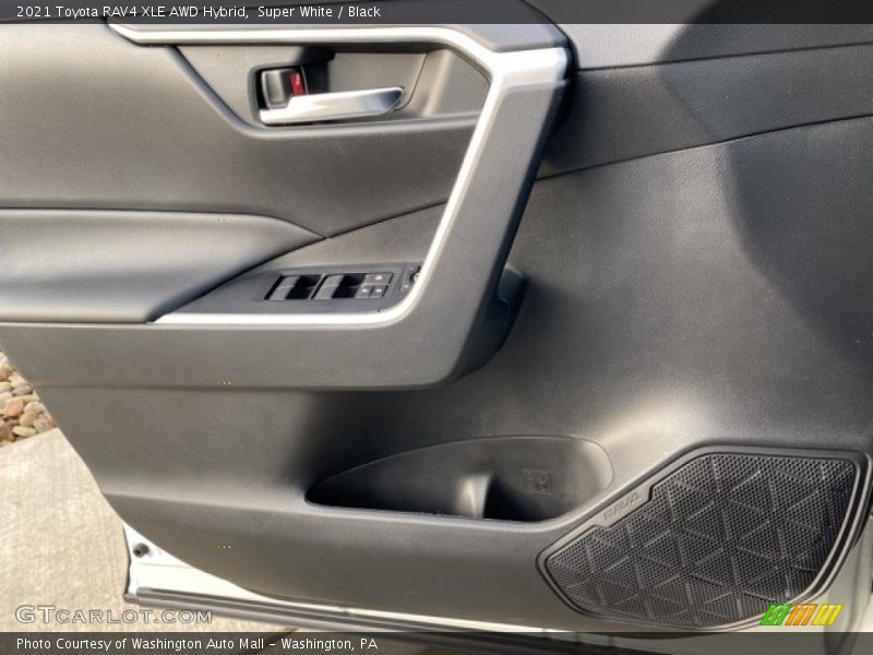 Super White / Black 2021 Toyota RAV4 XLE AWD Hybrid