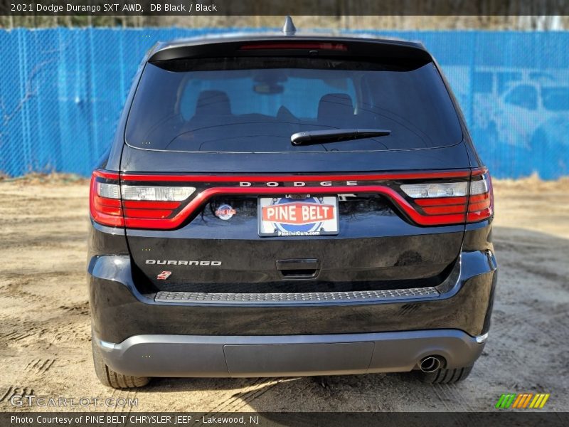 DB Black / Black 2021 Dodge Durango SXT AWD