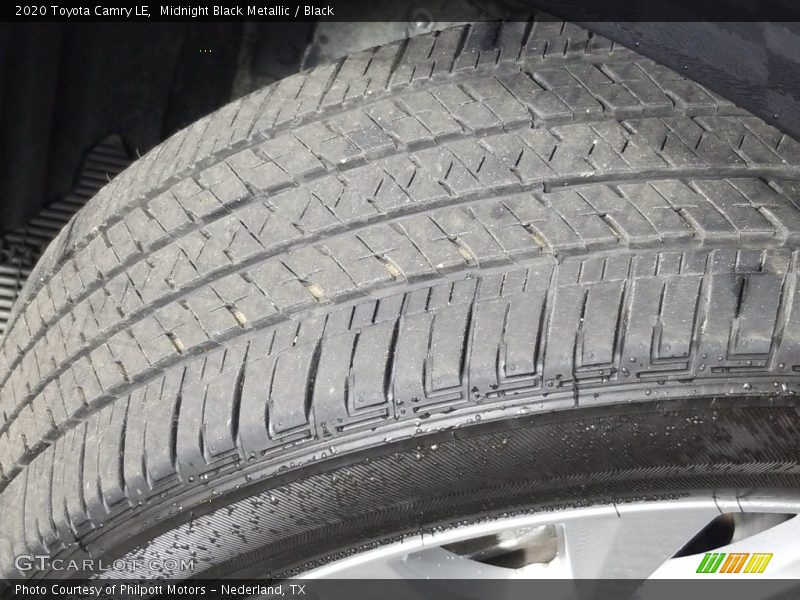 Midnight Black Metallic / Black 2020 Toyota Camry LE