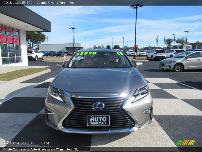 Atomic Silver / Parchment 2018 Lexus ES 300h