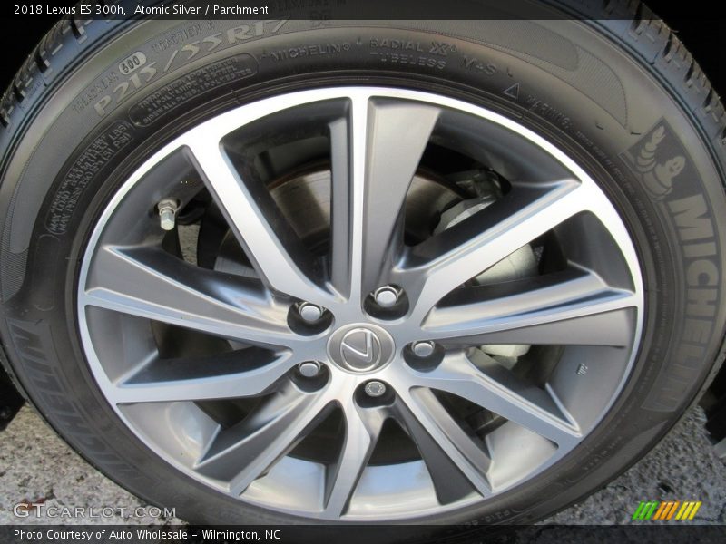 Atomic Silver / Parchment 2018 Lexus ES 300h