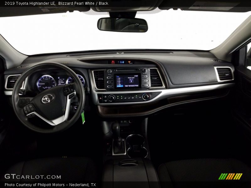 Blizzard Pearl White / Black 2019 Toyota Highlander LE
