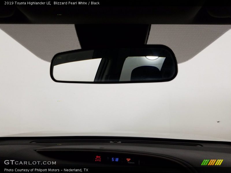 Blizzard Pearl White / Black 2019 Toyota Highlander LE
