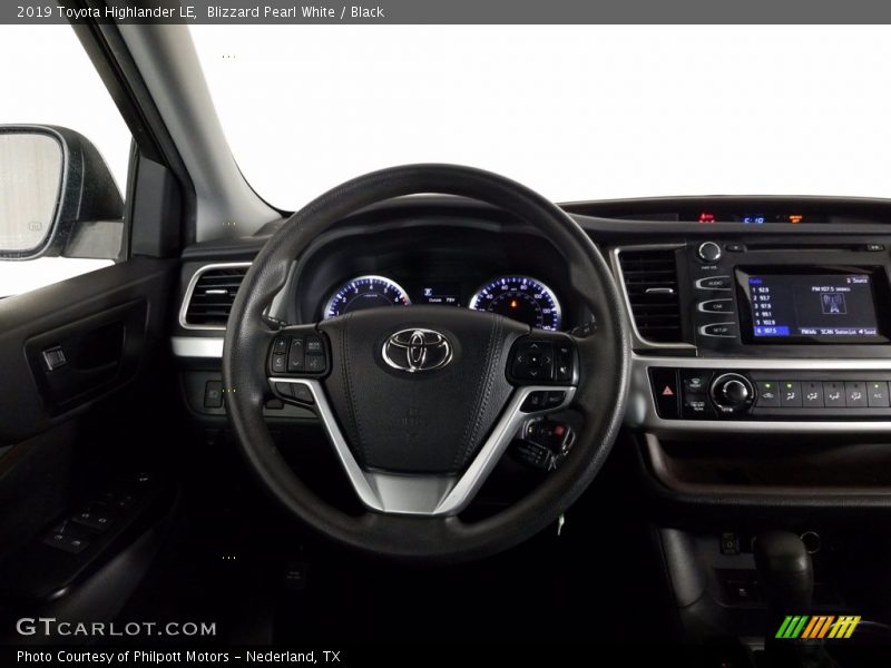 Blizzard Pearl White / Black 2019 Toyota Highlander LE