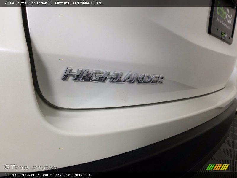 Blizzard Pearl White / Black 2019 Toyota Highlander LE