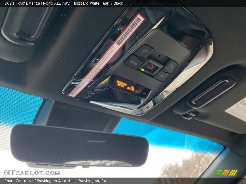 Blizzard White Pearl / Black 2021 Toyota Venza Hybrid XLE AWD