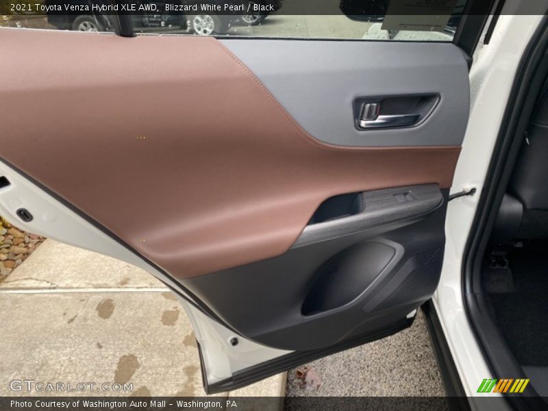 Blizzard White Pearl / Black 2021 Toyota Venza Hybrid XLE AWD