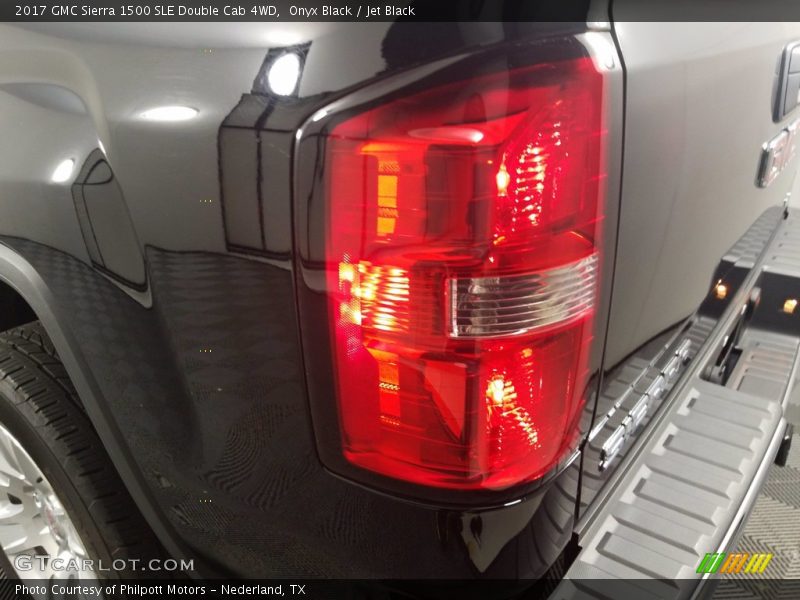 Onyx Black / Jet Black 2017 GMC Sierra 1500 SLE Double Cab 4WD