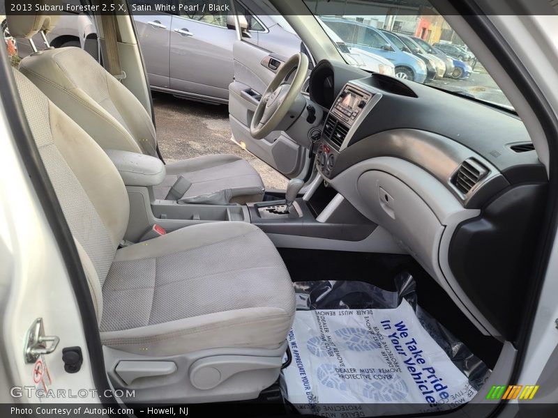Satin White Pearl / Black 2013 Subaru Forester 2.5 X