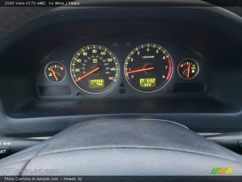 Ice White / Taupe 2006 Volvo XC70 AWD