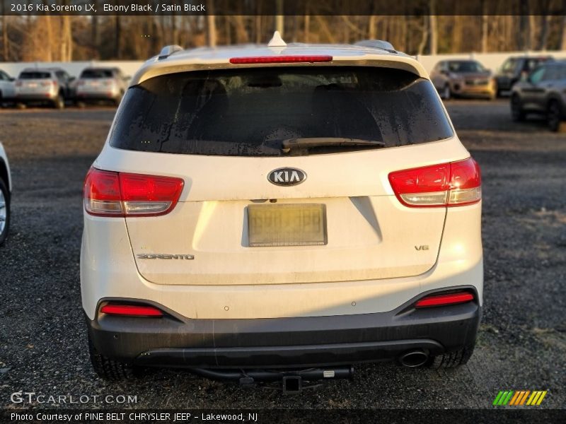 Ebony Black / Satin Black 2016 Kia Sorento LX