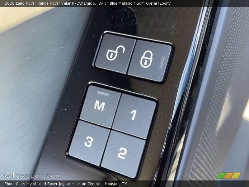 Byron Blue Metallic / Light Oyster/Ebony 2020 Land Rover Range Rover Velar R-Dynamic S