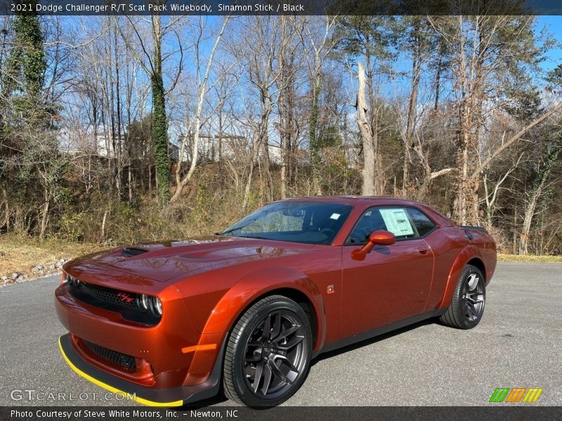 Sinamon Stick / Black 2021 Dodge Challenger R/T Scat Pack Widebody