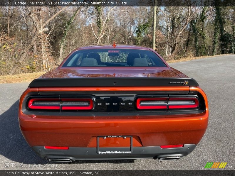 Sinamon Stick / Black 2021 Dodge Challenger R/T Scat Pack Widebody