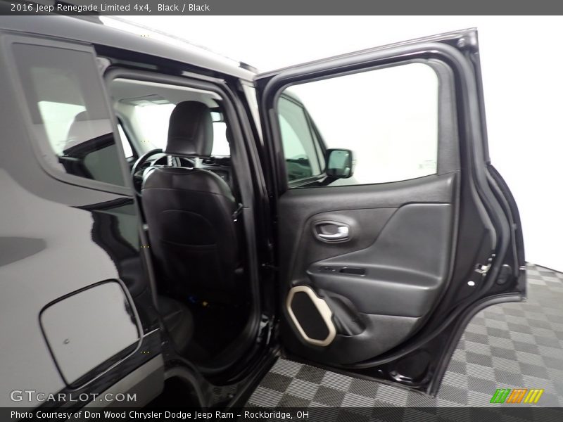 Black / Black 2016 Jeep Renegade Limited 4x4