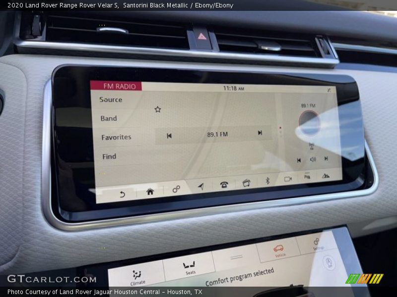 Santorini Black Metallic / Ebony/Ebony 2020 Land Rover Range Rover Velar S