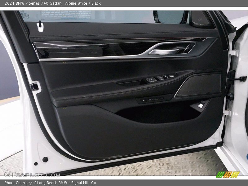 Alpine White / Black 2021 BMW 7 Series 740i Sedan
