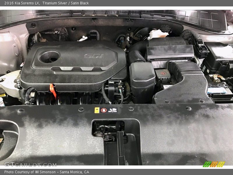 Titanium Silver / Satin Black 2016 Kia Sorento LX