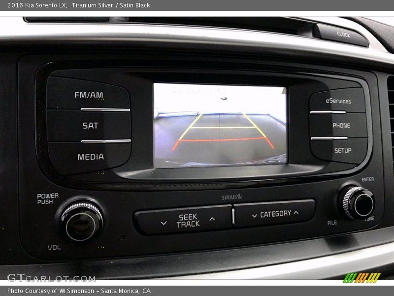 Titanium Silver / Satin Black 2016 Kia Sorento LX