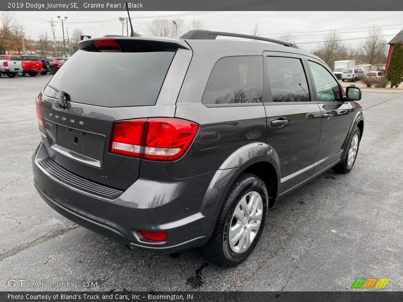 Granite Pearl / Black 2019 Dodge Journey SE