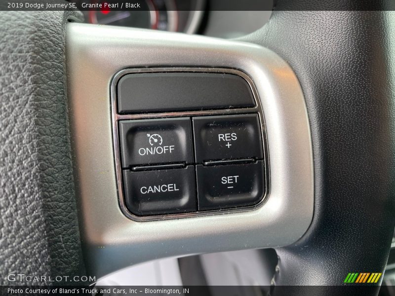 Granite Pearl / Black 2019 Dodge Journey SE