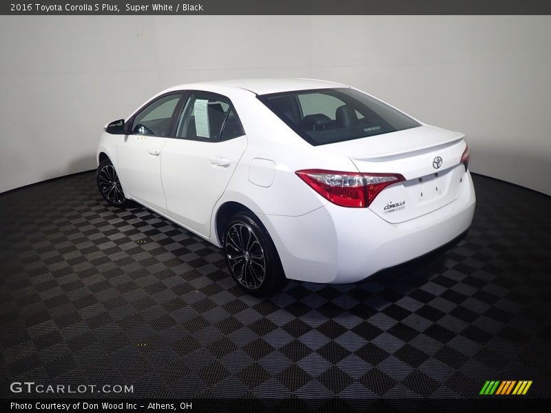 Super White / Black 2016 Toyota Corolla S Plus