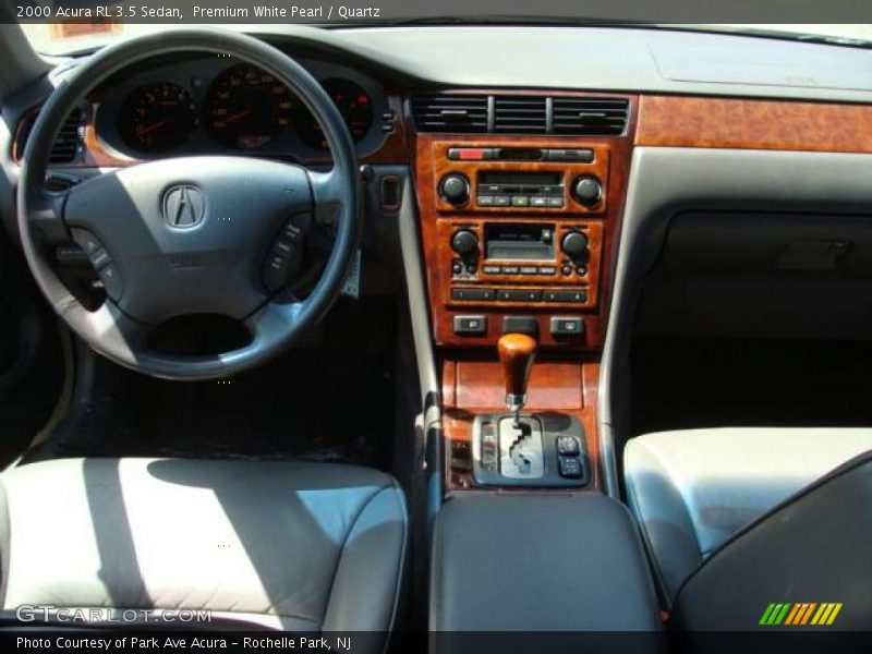 Premium White Pearl / Quartz 2000 Acura RL 3.5 Sedan