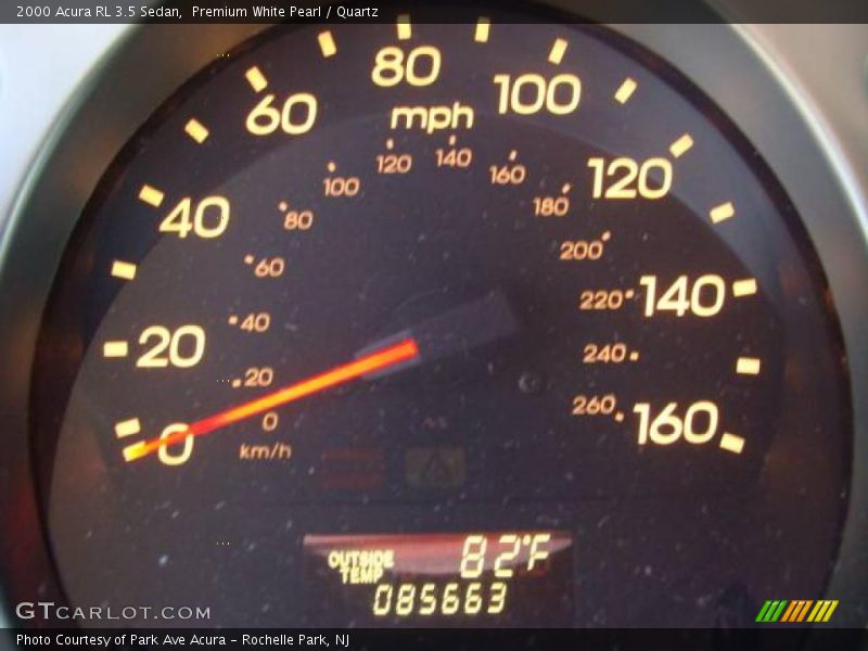 Premium White Pearl / Quartz 2000 Acura RL 3.5 Sedan