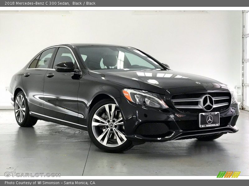 Front 3/4 View of 2018 C 300 Sedan