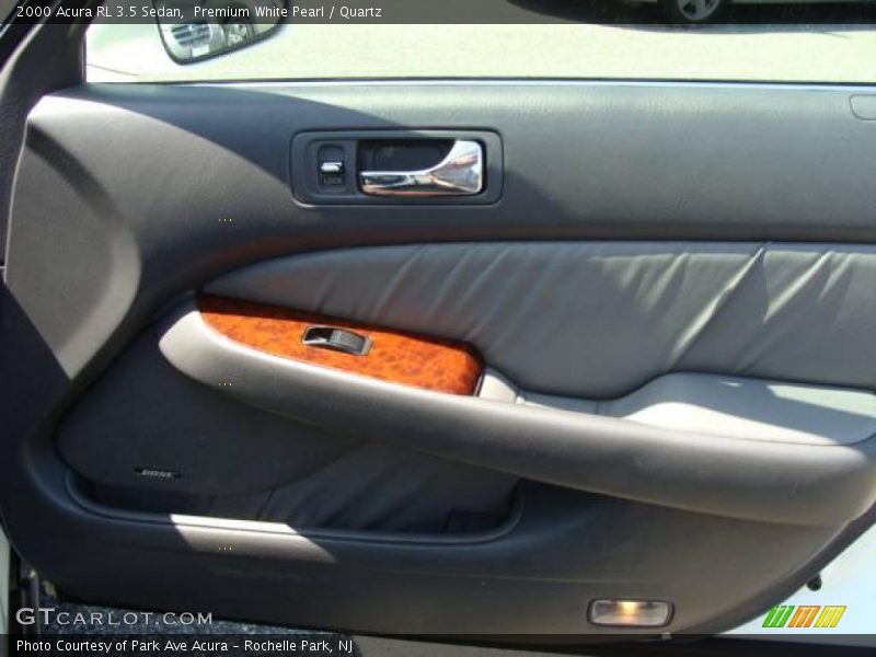 Premium White Pearl / Quartz 2000 Acura RL 3.5 Sedan