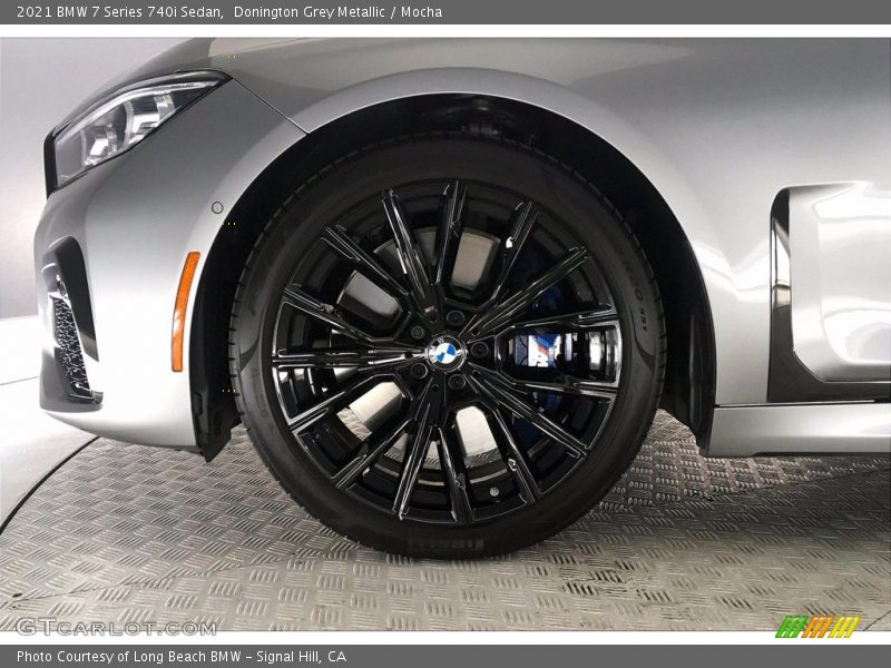 Donington Grey Metallic / Mocha 2021 BMW 7 Series 740i Sedan