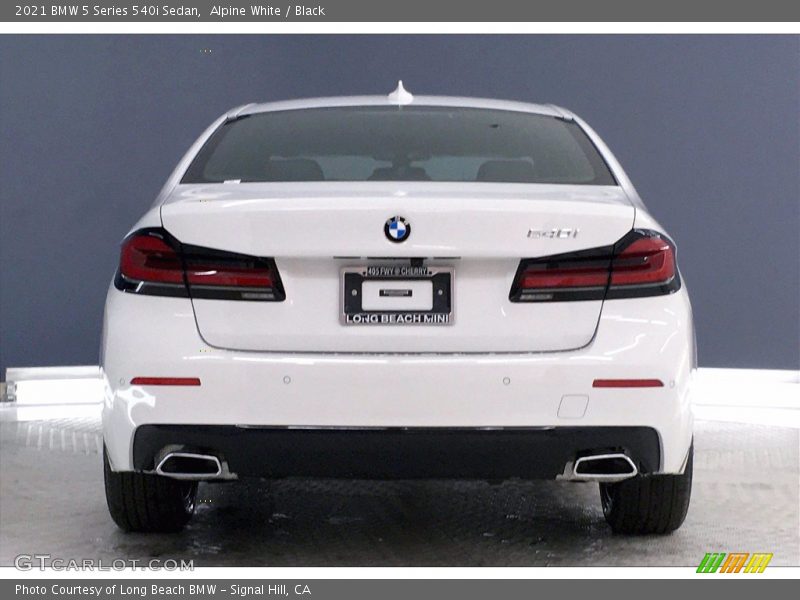 Alpine White / Black 2021 BMW 5 Series 540i Sedan