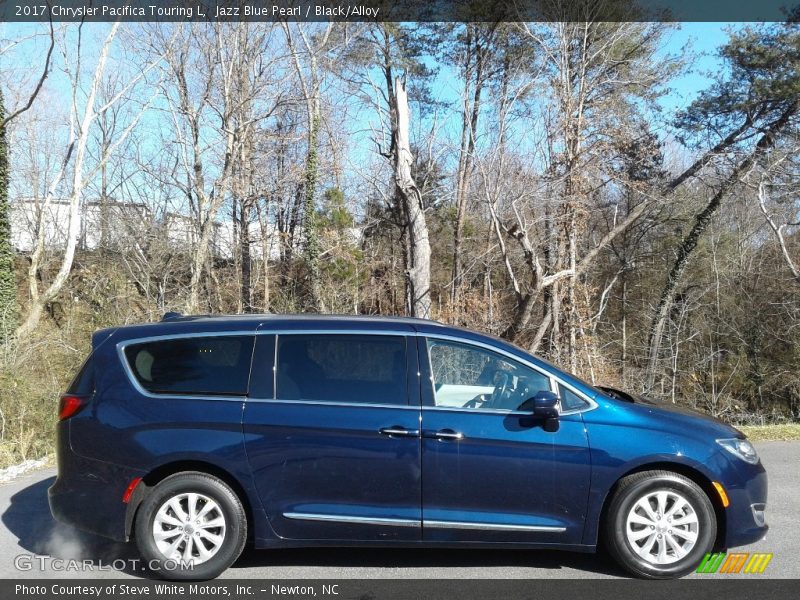 Jazz Blue Pearl / Black/Alloy 2017 Chrysler Pacifica Touring L